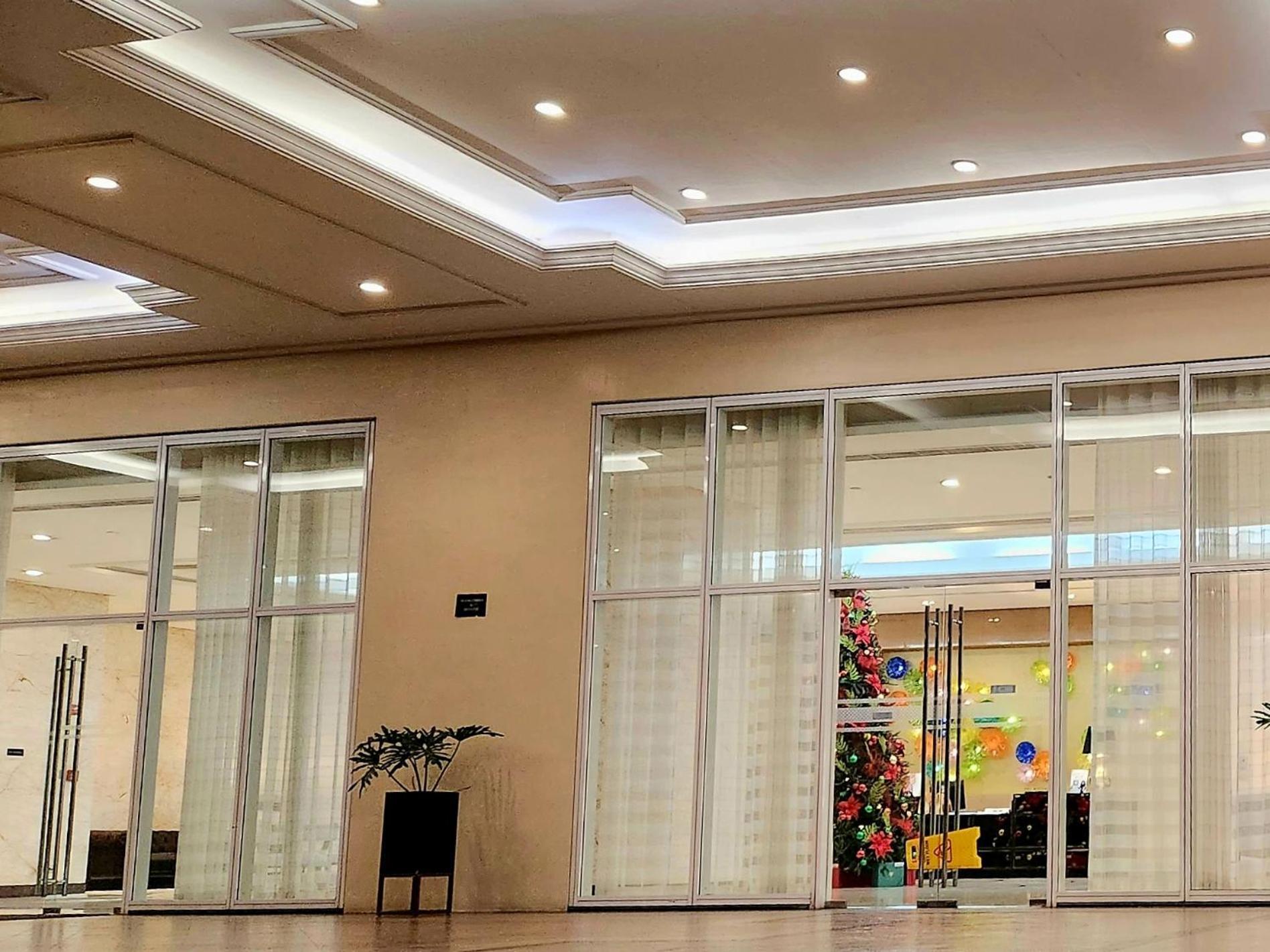 Spacious Cozy Suite At The Venice Mall With Free Parking And Washing Machine (Adults Only) Тагіг Екстер'єр фото